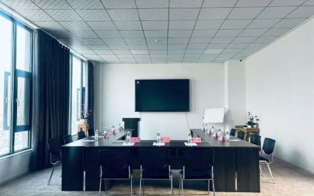 JI Hotel (Baoshan Yongchang Avenue)