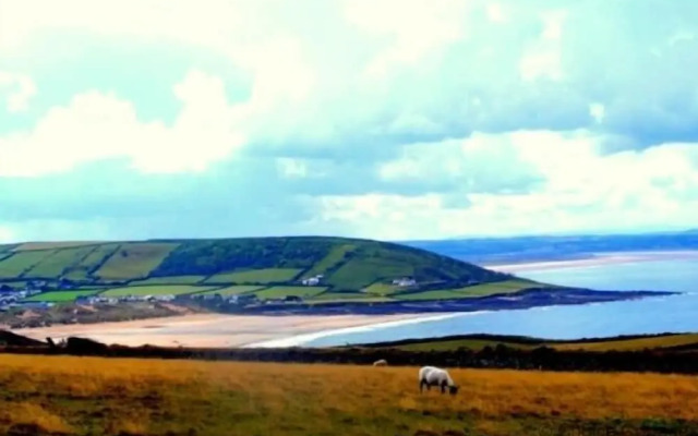 Westward Ho!me 5 Bedrooms