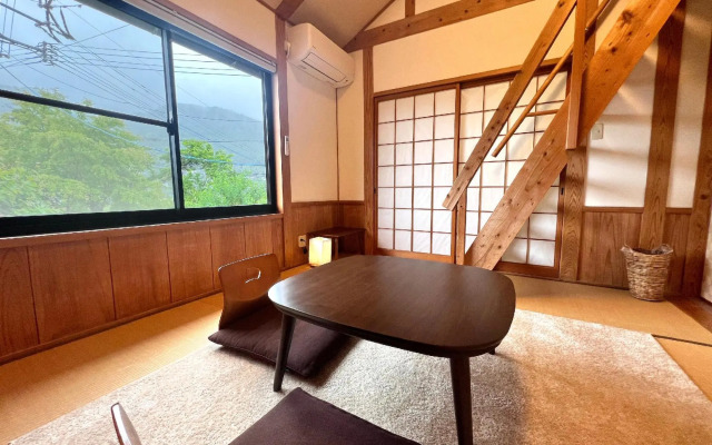 Yufuin Flora House
