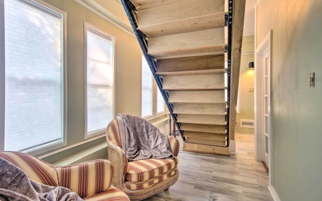 Pet-friendly Natchez Home: Walk to Downtown!