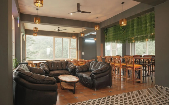 Hotel Alchemy Bistro & Inn