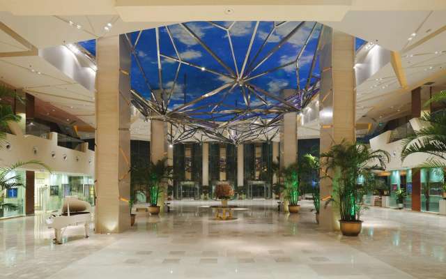 Holiday Inn Chengdu Century City-WestTower by IHG