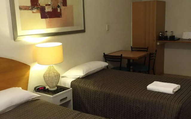Tollgate Motel