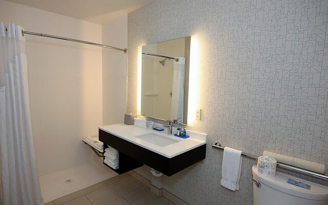 Holiday Inn Express & Suites Ashland by IHG