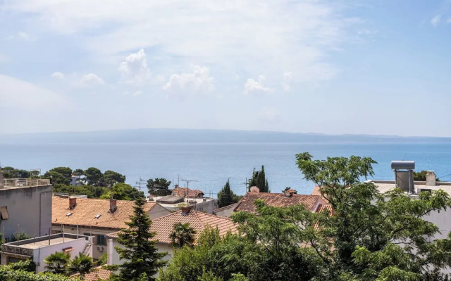 Beautiful Luxury House w sea View & Outside Space