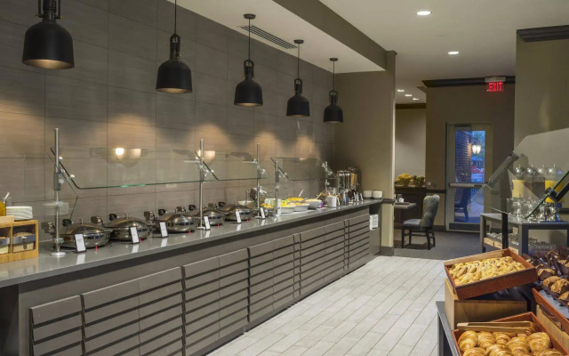 Hilton Alexandria Old Town