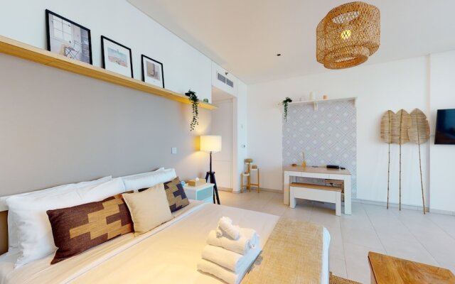 2014 Marquise Square