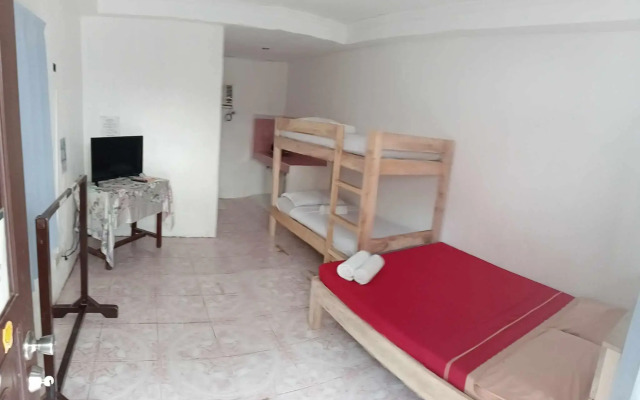 Lola's Lodge