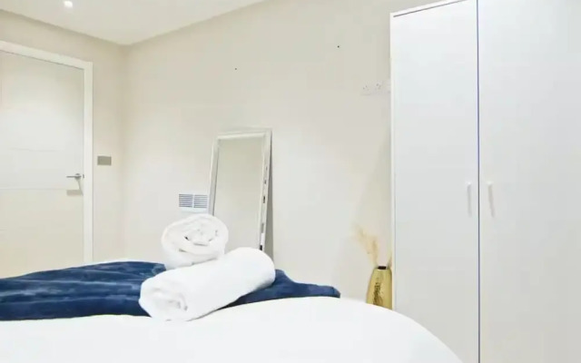 Leeds City Center - 1 Bed - Baby Friendly