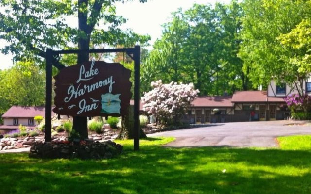 Lake Harmony Inn