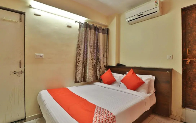 OYO Rooms Maninagar Station 3