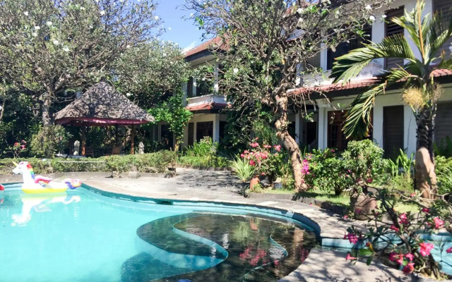 Sari Bali Resort