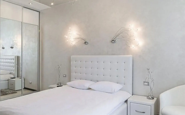 Апартаменты на Энгельса 12/1