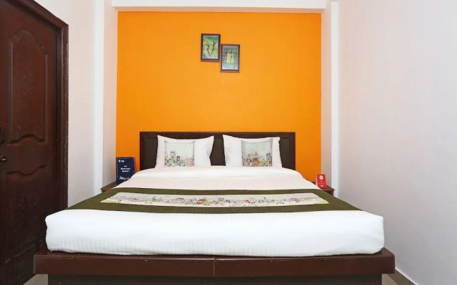 OYO 9846 Royal Plaza