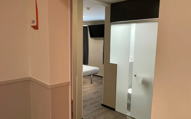 easyHotel Zurich Main Station