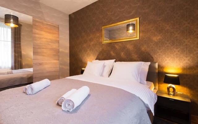 Laufer Apartment