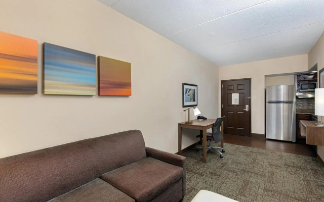 Staybridge Suites Oak Ridge by IHG