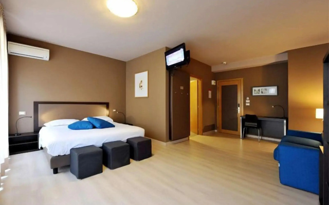 M14 Hotel & Spa
