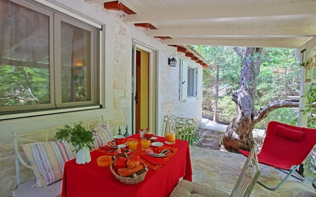 Kitrini Luxury Cottage