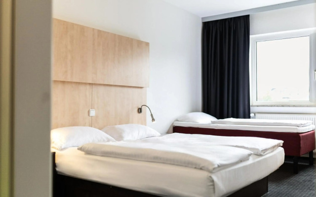 Good Morning + Bad Oldesloe Hotel