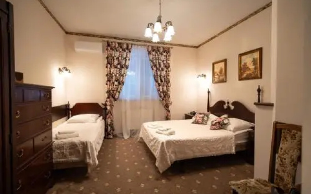 Hotel Trylogia