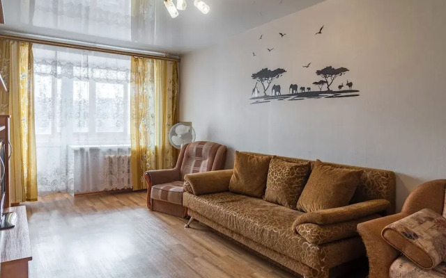 Apart-Comfort on Bolshaya Oktybrskya 126