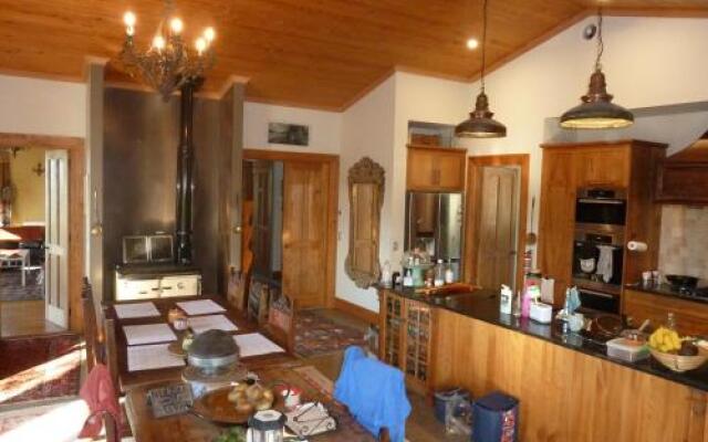 Redwood Valley B & B