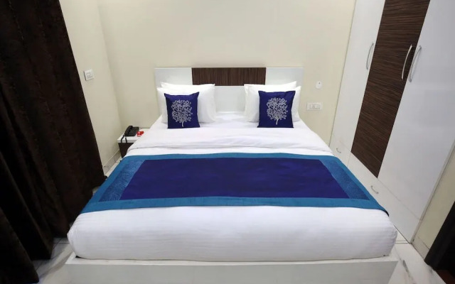 OYO Rooms 299 Hotel Shashank Villa