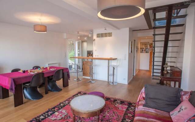 Charming Duplex With Terrace for 8 People in Port Vieux