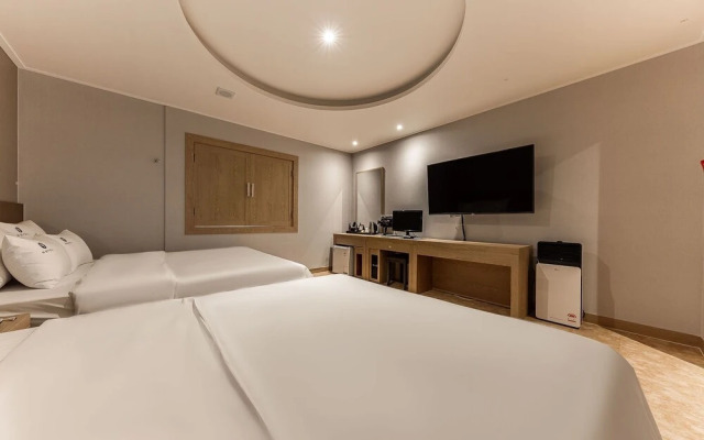 Yongin Singal Sangsang Hotel 1