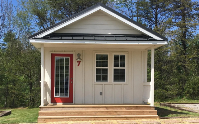 Greeter Falls Lodge Cottage 7
