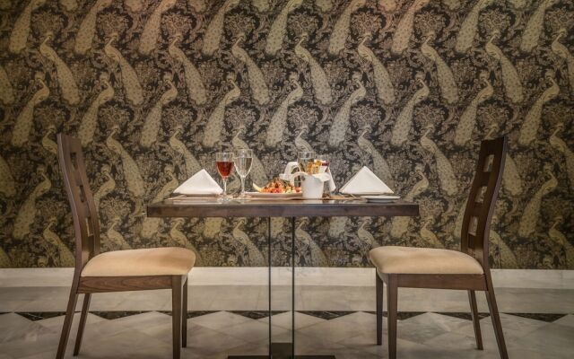 Elegance Luxury Executive Suites
