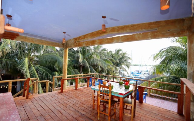 El Milagro Beach Hotel & Marina