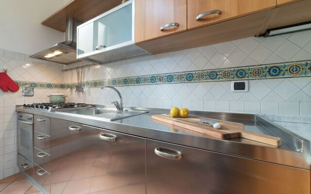 San Giovanni Elegant 6 Pax Apartment