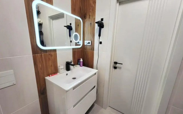 Апартаменты с дизайнерским ремонтом на улице Большая Покровская 78