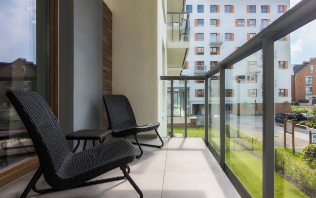 Bright Apartment Gdansk by Renters