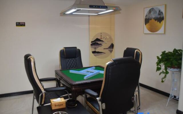 Qianchao Michen Hotel (Hangzhou Binjiang Xingguang Avenue Branch)