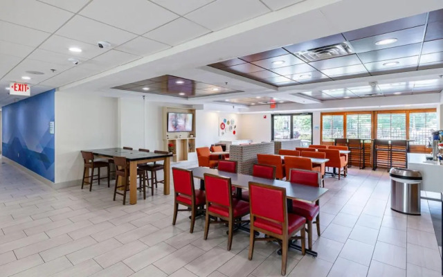 Comfort Inn & Suites Conference Center