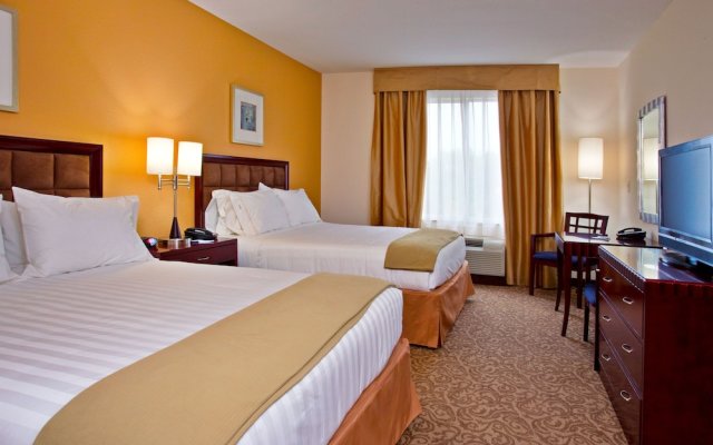 Holiday Inn Express Hotel & Suites Brooksville I-75