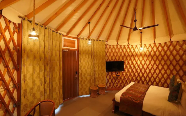 Corbett Riverside Resort