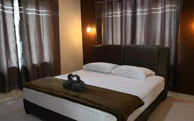 ZEN Rooms Villa Bunga Padi