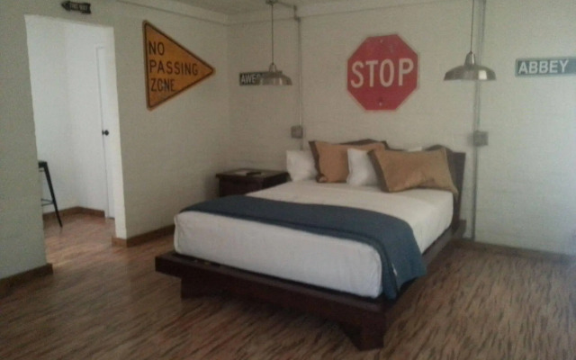 Sterling Gardens Hotel