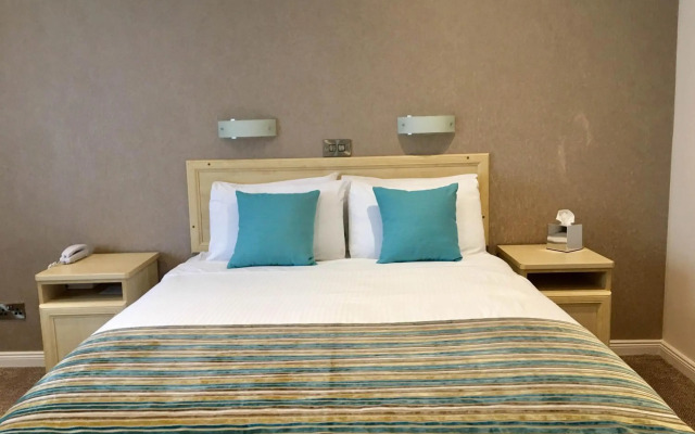 The Lodge Hotel
