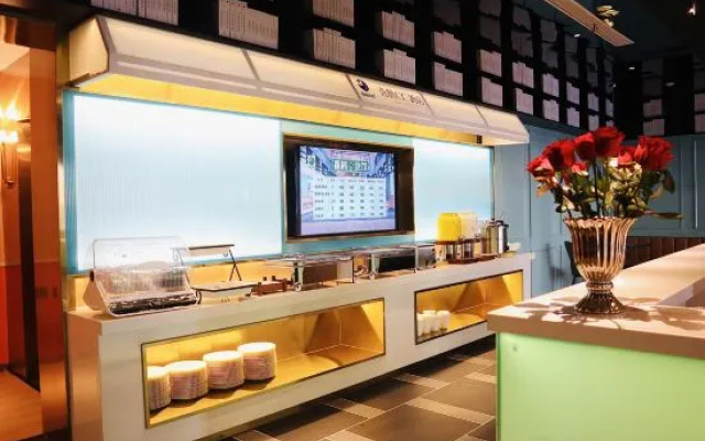 Magpie CC Hotel (Grand Century New World Spring City International Trade Square, Wen County) – Meal – Jiaozuo