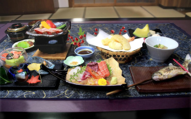 Okunikko Konishi Hotel