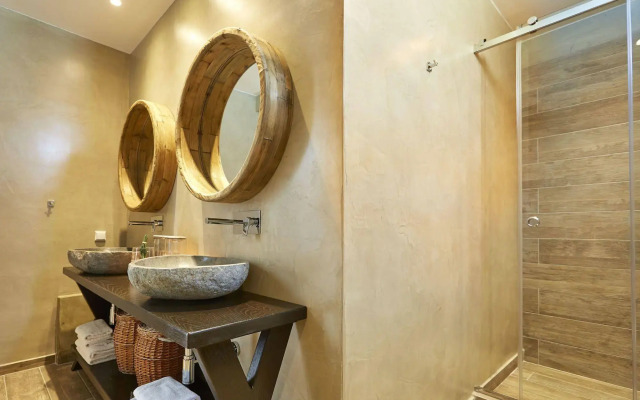 Amor Hideaway Villas