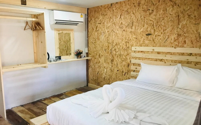 Lipe Garden Beach Resort