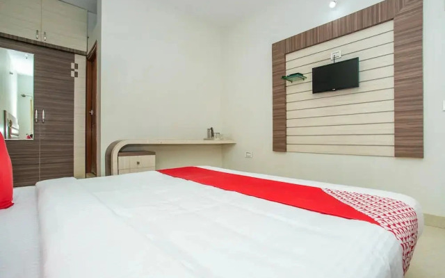 LG Residency by OYO Rooms