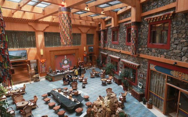Balagezong Tibetan Ecological Hotel