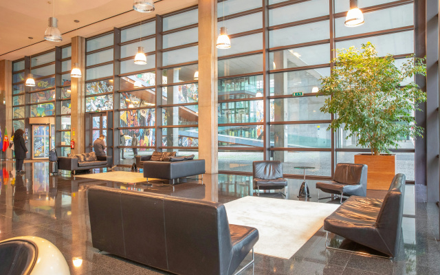 VIP Executive Art's Hotel